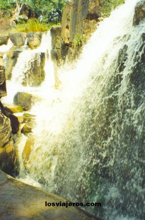 Karfiguela Waterfall - Karfiguela Cascades - Banfora - Burkina Faso
Cascadas de Karfiguela - Karfiguela Cascades - Banfora - Burkina Faso