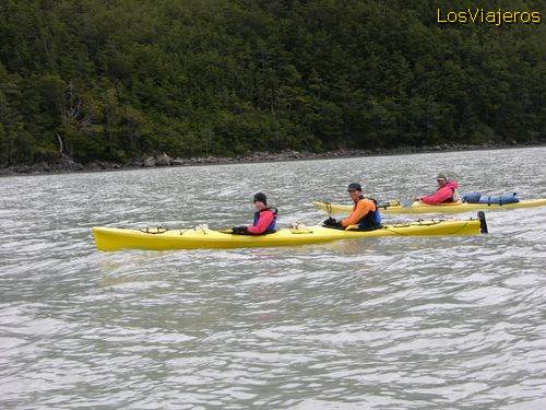 Kayak in Patagonia - Chile
Canoas por Fiordos y Canales -Patagonia- Chile