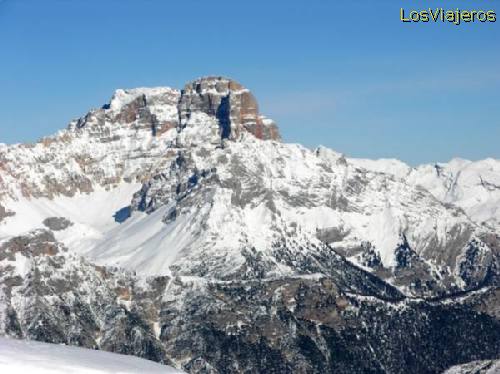 Dolomites Mountains -Cortina d'Ampezzo- Italy
Cordillera de los Dolomitas -Cortina d'Ampezzo- Italia