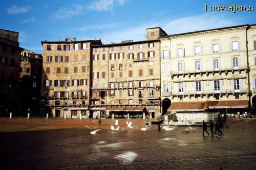 Palio Square, Piazza -Siena- Tuscany - Italy
Plaza del Palio -Siena- Toscana - Italia