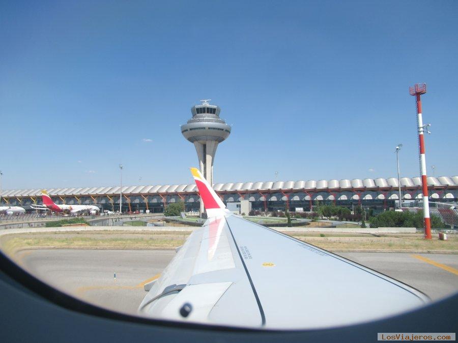 Conexión entre terminales de Madrid-Barajas: T1-T2-T3-T4-T4S - Foro Aviones, Aeropuertos y Líneas Aéreas