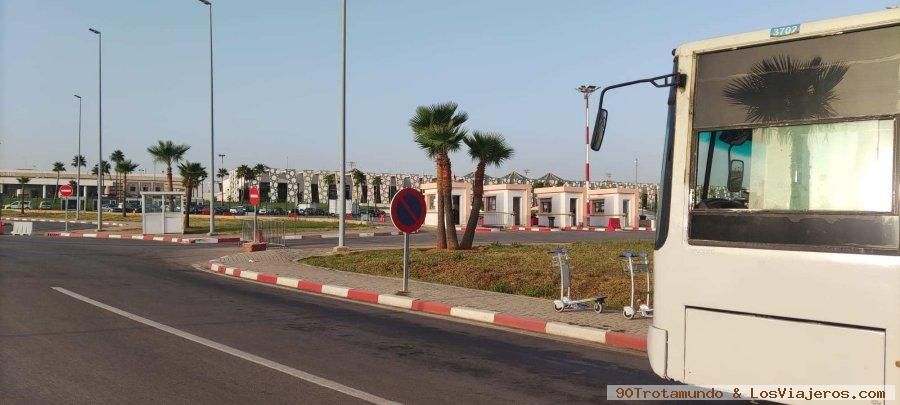 Ubicacion bus 16 aeropuerto Fes al centro, junto a la Gare de Fes, Transportes Públicos en Marruecos 1