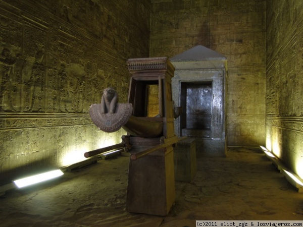 sala sagrada del templo de Edfu ✈️ Fotos de Egipto ✈️ Los Viajeros