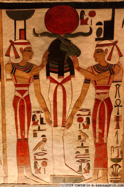 Tumba de Nefertari
Tumba de Nefertari en el Valle de las Reinas
