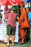 la loteria del monje
monje comprando lotería Bangkok