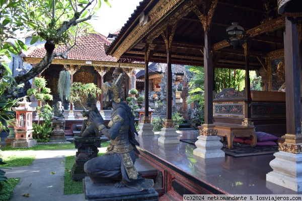 Viaje a Indonesia - Blogs de Indonesia - Día 2: CONOCIENDO UBUD: MONOS, ARTE Y TURISTADAS (1)