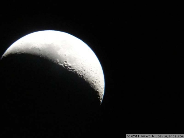 La luna vista del telescopio del Observatorio Cerro Mamalluca ✈️ Fotos de  Chile ✈️ Los Viajeros